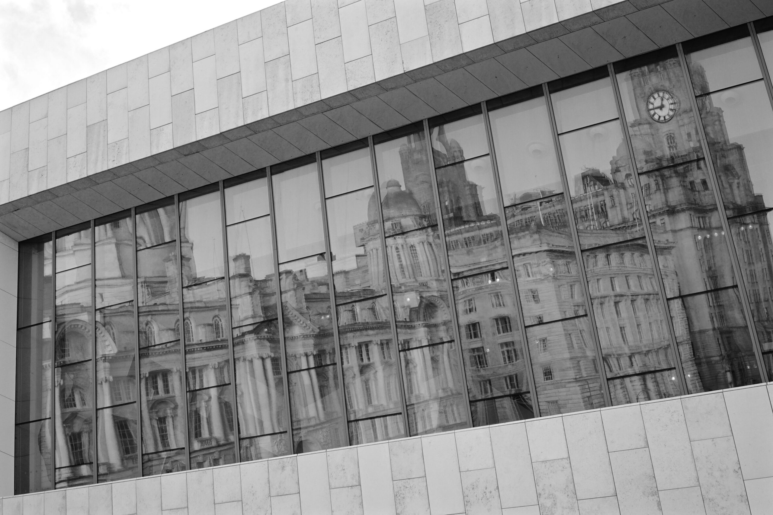 101 Old Hall St: Pop Up Photo Shop