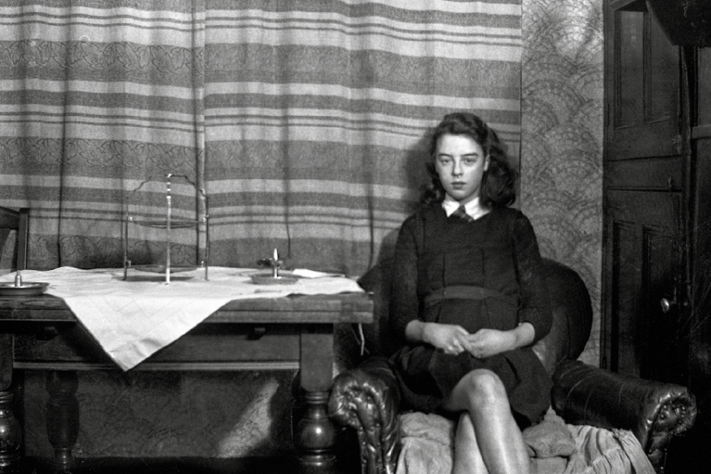 Reflections of Liverpool: The Howells’ Family Album